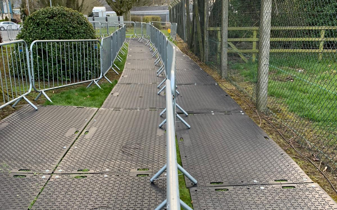 Barriers, Track Way and Concrete Ballasts